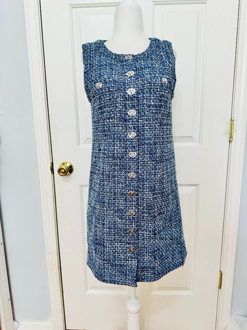 ELIE TAHARI METALLIC SILVER BLUE MALTA TWEED SLEEVELESS SHEATH DRESS SMALL $295
